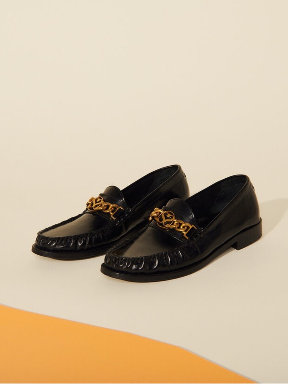Sandro “Joane” Black Leather Loafer with Gold Chain Logo size 38 Brand new!